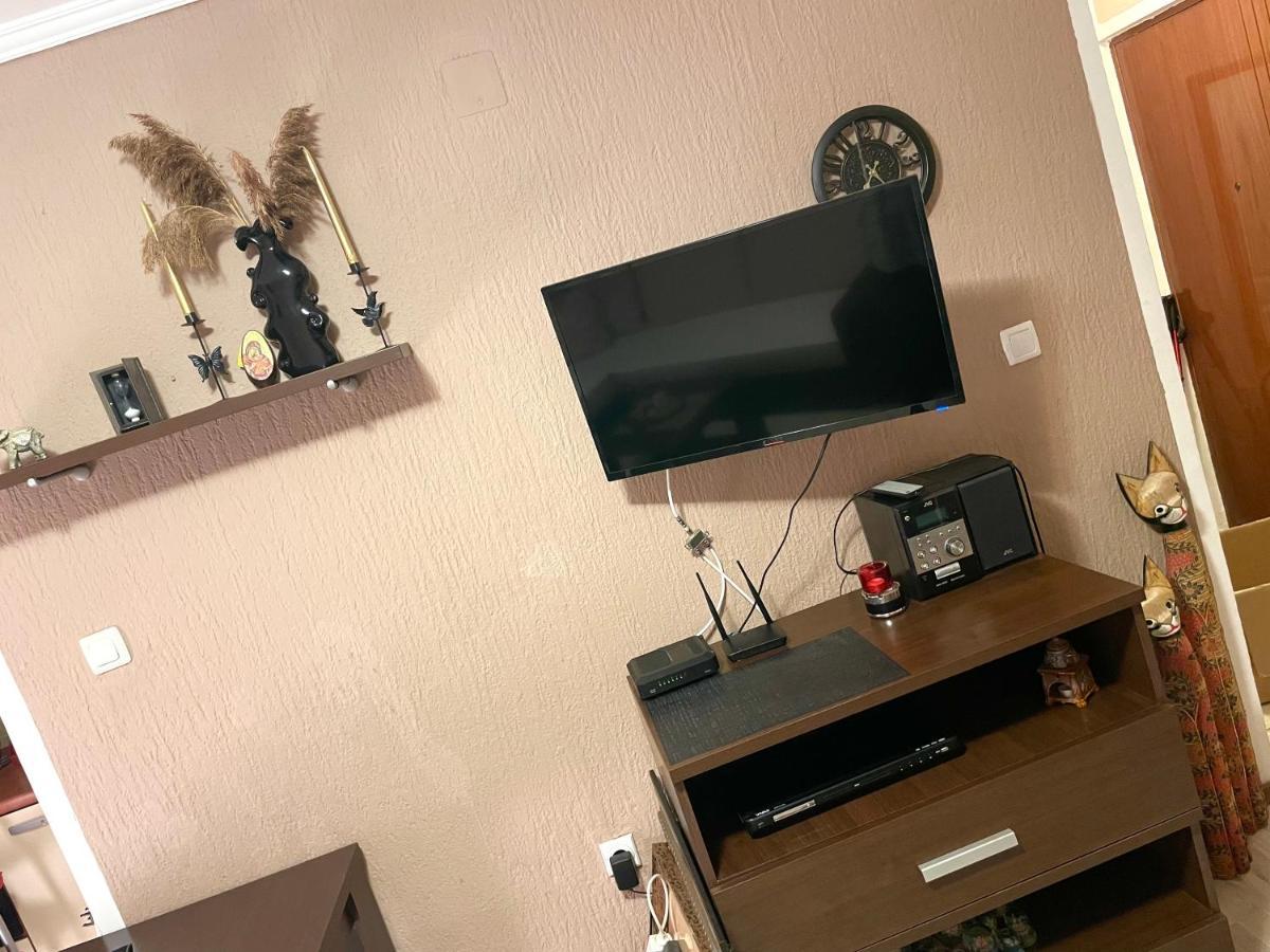 Studio Apartment For Rent In Budva Luaran gambar